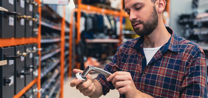 Locksmith For Retail Stores Lockout Services in Anaheim, California